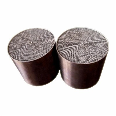 Mootorratta katalüsaator